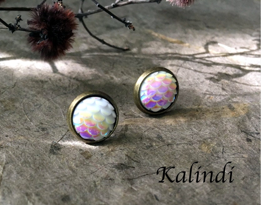 Stud earrings "Mermaid" white rainbow