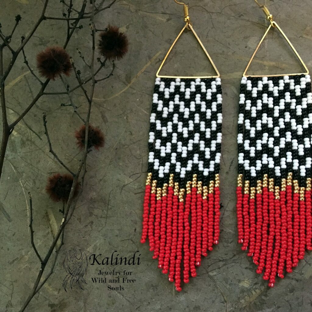 HANDMADE BEADED EARRINGS WITH FRINGE Twin Peaks