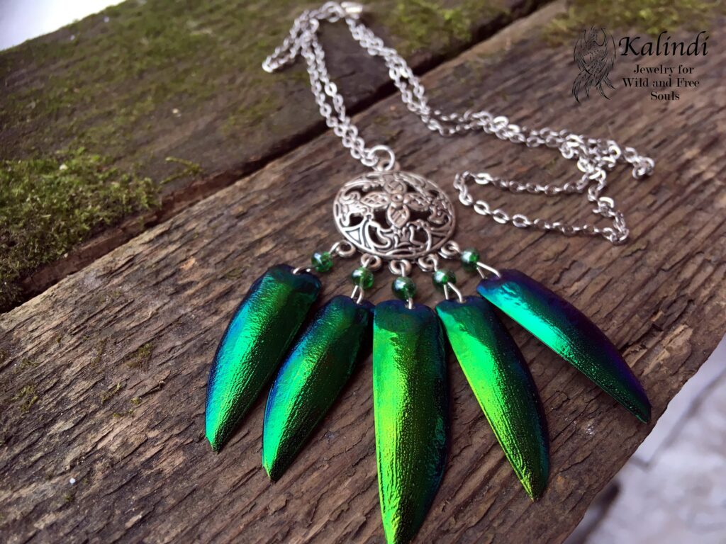 NECKLACE WITH BEETLE WINGS