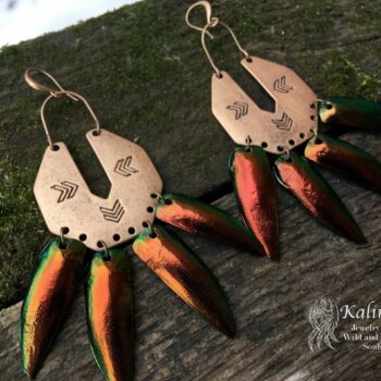 Earrings with wings of gold