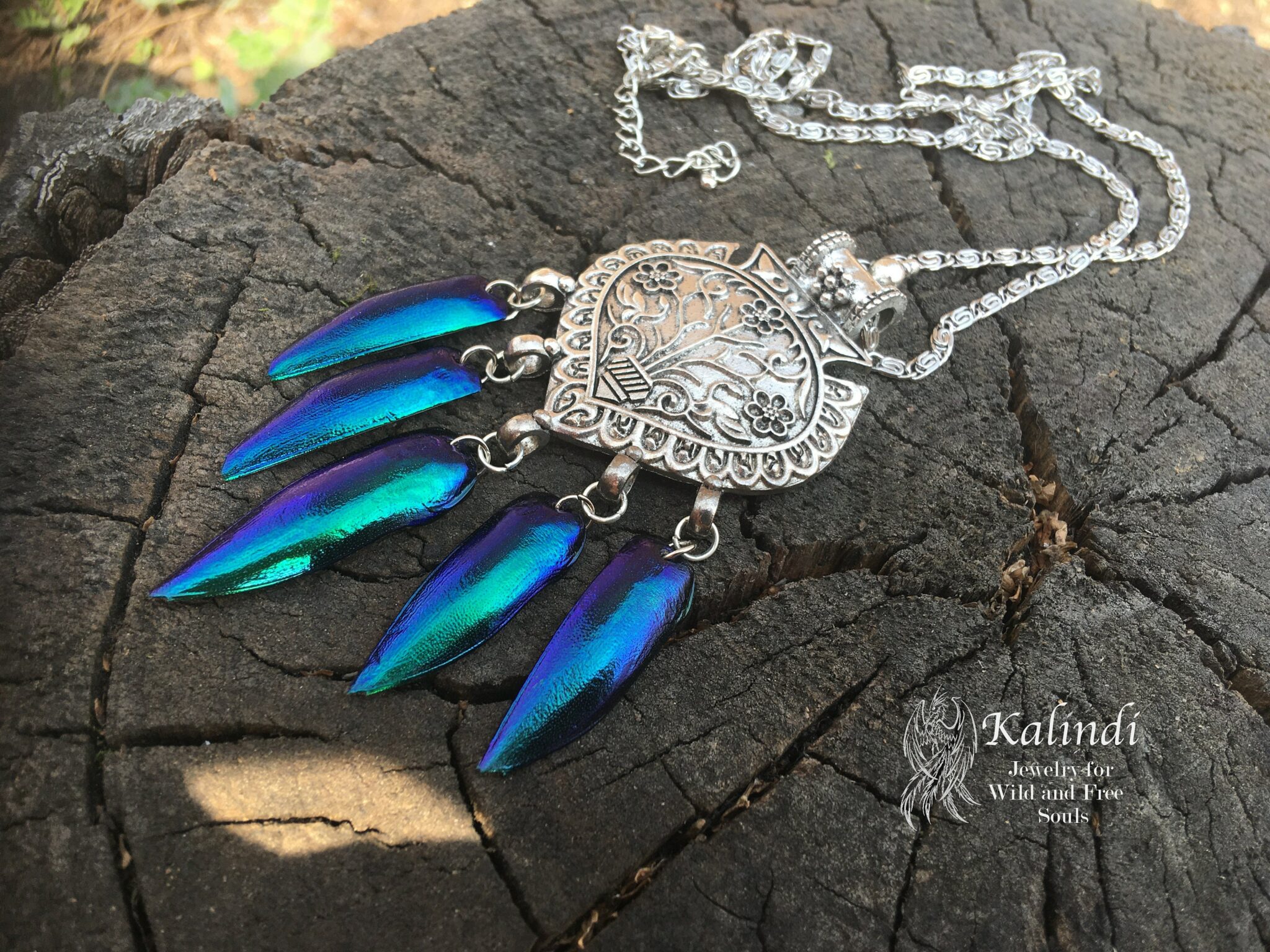 Necklace with beetle wings