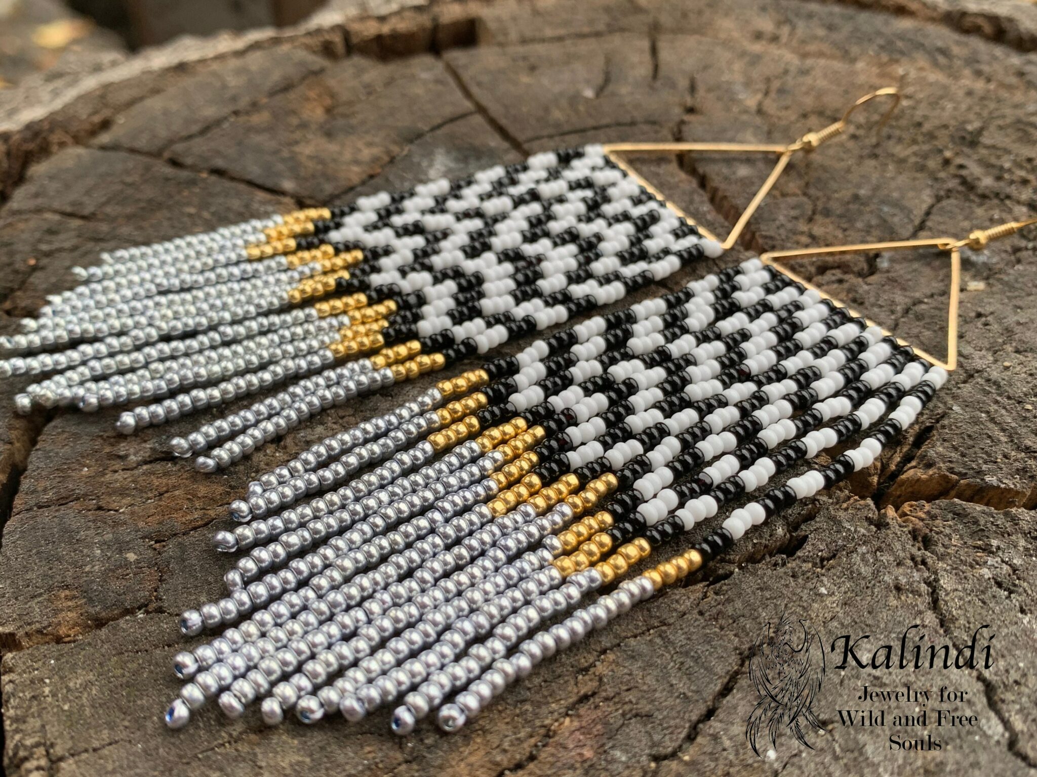 HANDMADE BEADED EARRINGS WITH FRINGE