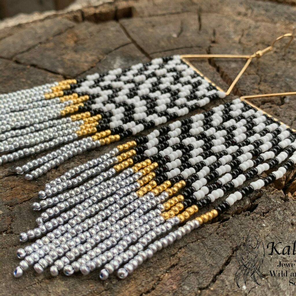 HANDMADE BEADED EARRINGS WITH FRINGE