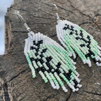 DELICATE BEADED EARRINGS WITH TWIG