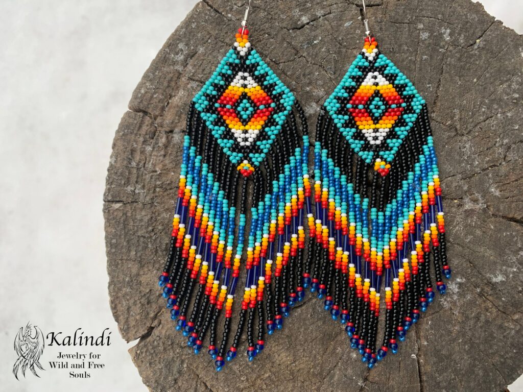 HANDMADE BEADED EARRINGS IN NATIVE AMERICAN STYLE