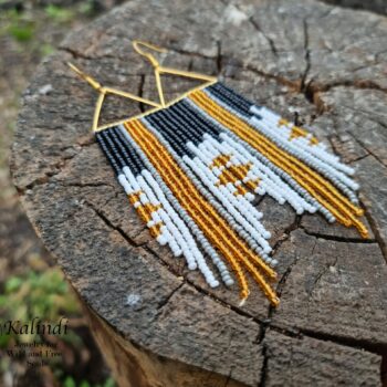 HANDMADE BEADED EARRINGS WITH FRINGE