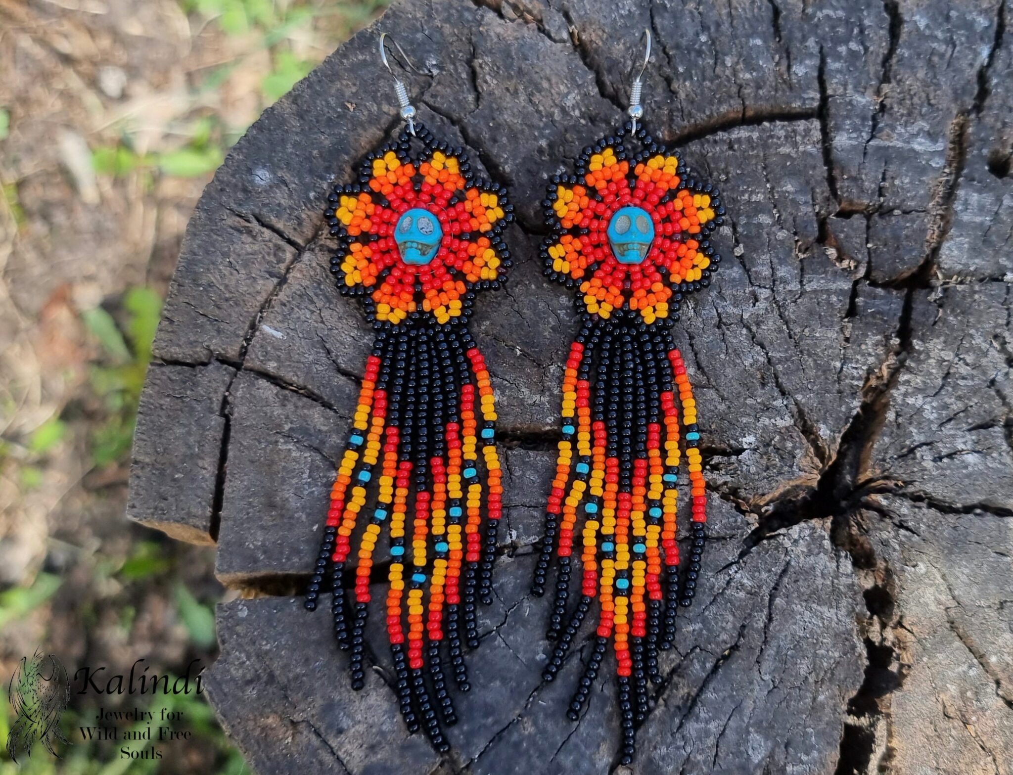 Beaded earrings flowers with skull style Huichol