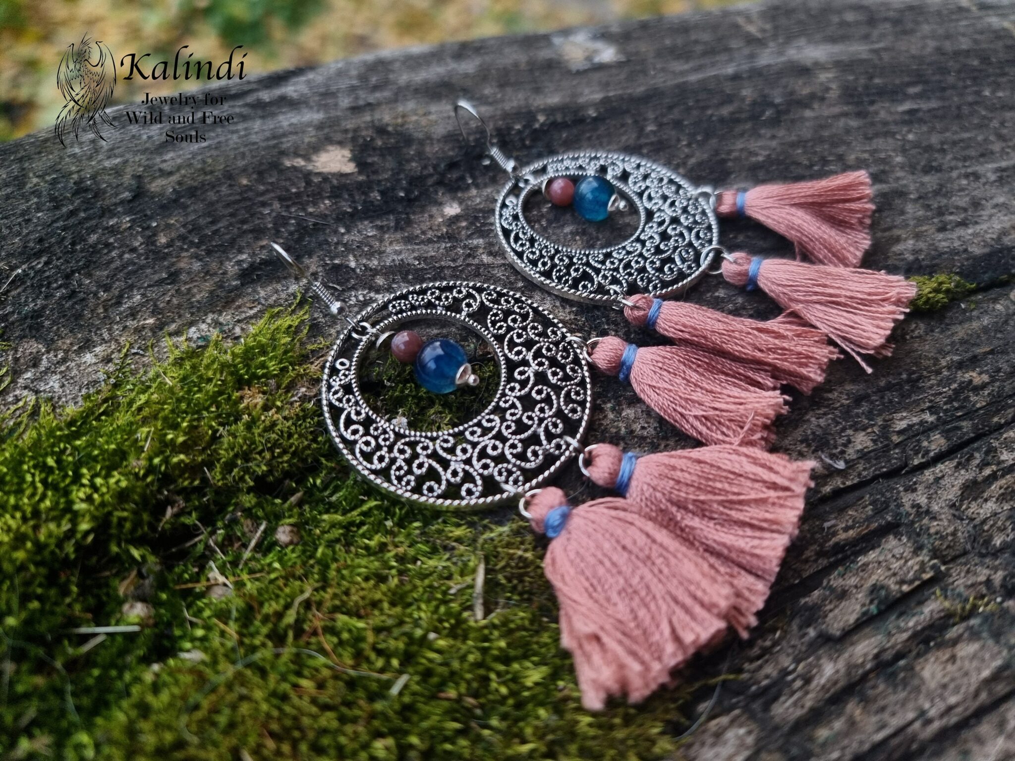 Earrings with tassels in bohemian style