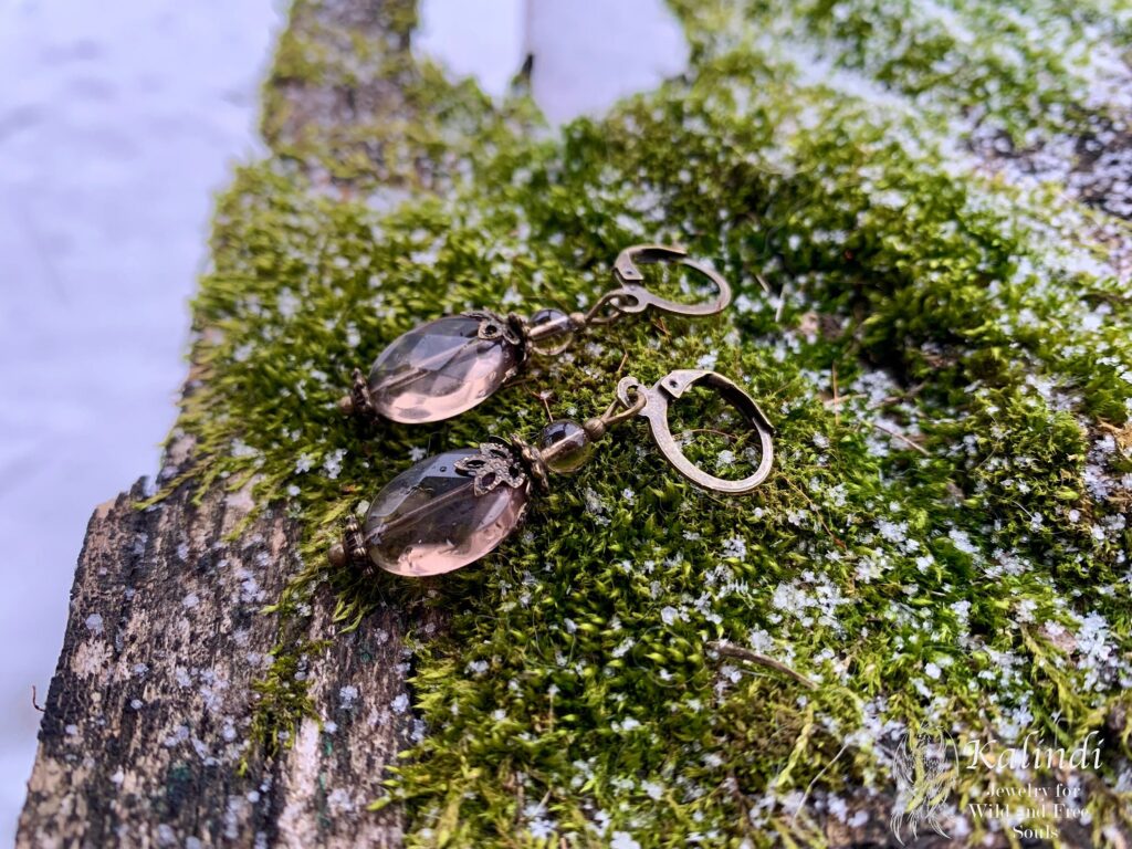 Earrings with smoky quartz