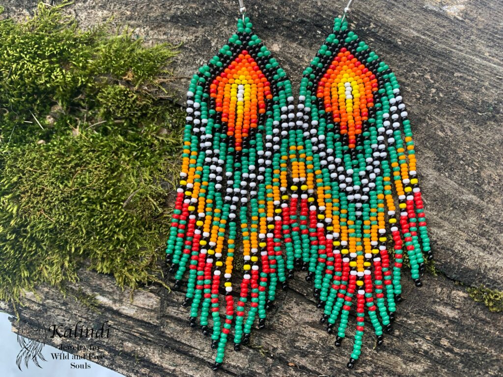 HANDMADE BEADED EARRINGS IN NATIVE AMERICAN STYLE