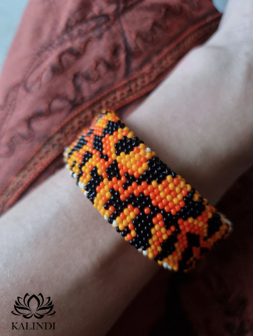 Tiger Crochet beaded bracelet