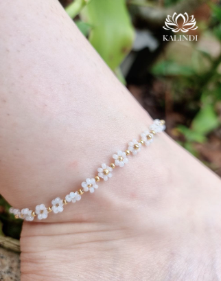 Anklet Delicate Beaded Flowers