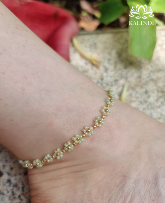 Anklet Delicate Beaded Flowers