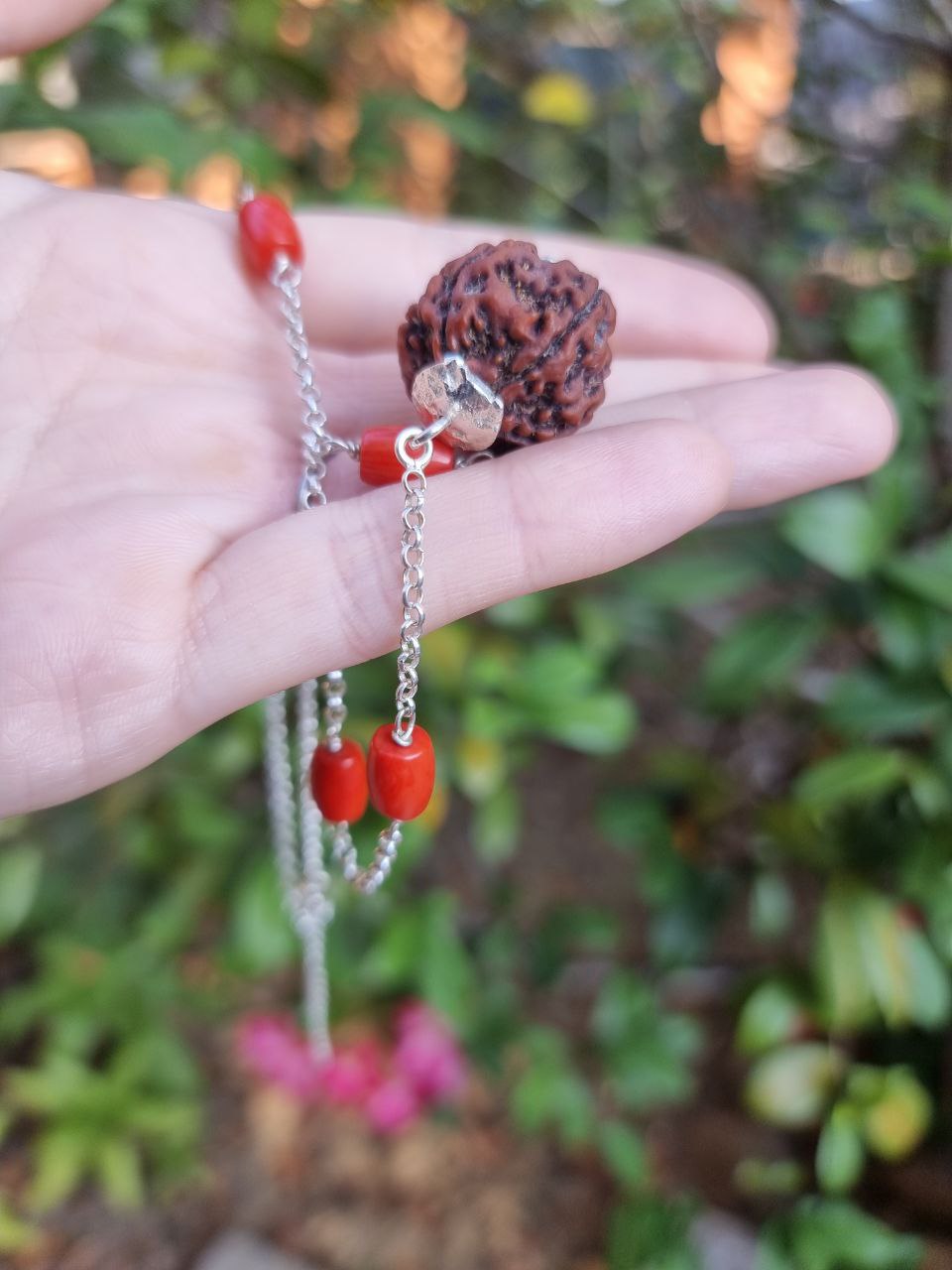 FIVE MUKHI RUDRAKSHA CORAL PENDANT, FIVE-FACED RUDRAKSHA