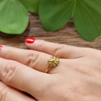 handmade boho-style daisy ring from India