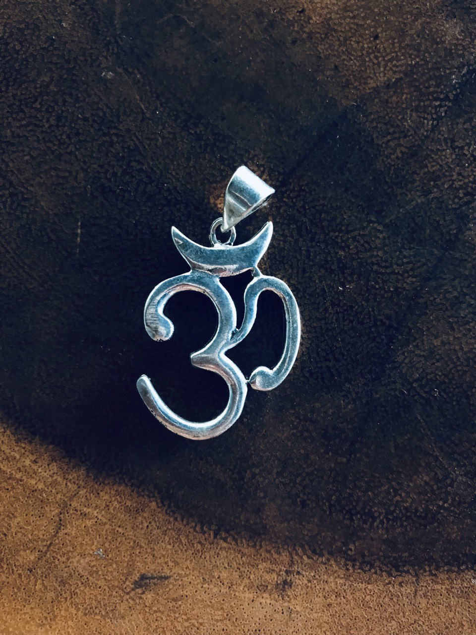 Om Pendant